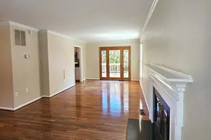 6413 4 Oaks Ln, Burke, VA 22015 - Photo 8