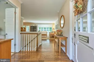 4118 Whispering Ln, Annandale, VA 22003 - Photo 6