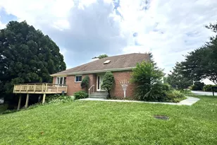 4507 Highland Green Ct, Alexandria, VA 22312 - Photo 2