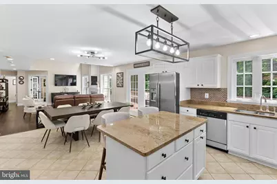 7214 Calamo Street, Springfield, VA 22150 - Photo 32