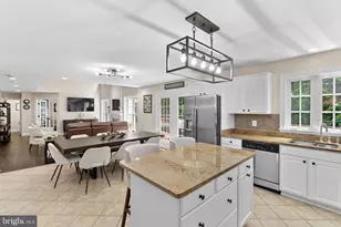 7214 Calamo St, Springfield, VA 22150 - Photo 32