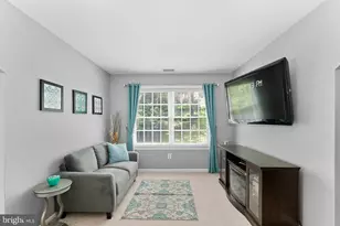 7214 Calamo St, Springfield, VA 22150 - Photo 46