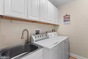 7214 Calamo St, Springfield, VA 22150 - Photo 36