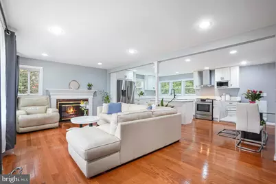 6802 Derrell Court, Alexandria, VA 22307 - Photo 6