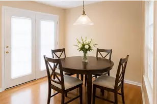 12020 Lisa Marie Ct, Fairfax, VA 22033 - Photo 6