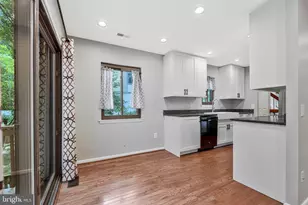 2347 Millennium Ln, Reston, VA 20191 - Photo 8