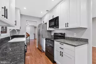 2347 Millennium Ln, Reston, VA 20191 - Photo 4