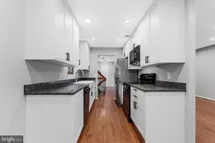 2347 Millennium Ln, Reston, VA 20191 - Photo 6