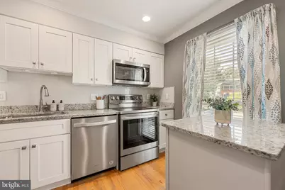 6317 Buffie Court, Burke, VA 22015 - Photo 6
