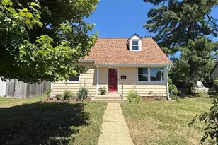 6925 Columbia Dr, Alexandria, VA 22307 - Photo 1