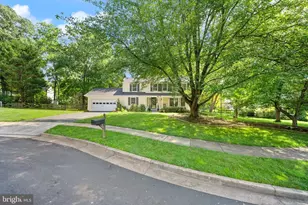 2655 Petersborough St, Herndon, VA 20171 - Photo 2