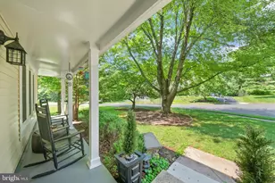 2655 Petersborough St, Herndon, VA 20171 - Photo 4