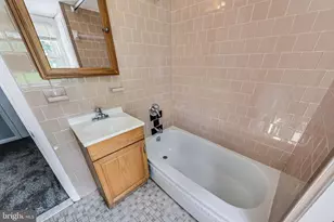 6641 Barrett Rd, Falls Church, VA 22042 - Photo 26