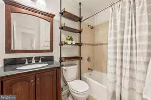9125 Galbreth Ct, Springfield, VA 22153 - Photo 18