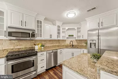 9125 Galbreth Court, Springfield, VA 22153 - Photo 2