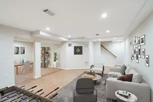 6110 Franconia Station Ln, Alexandria, VA 22310 - Photo 6