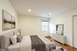 6110 Franconia Station Ln, Alexandria, VA 22310 - Photo 10