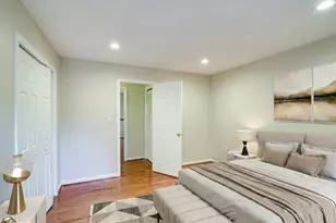 6110 Franconia Station Ln, Alexandria, VA 22310 - Photo 8