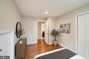 6110 Franconia Station Ln, Alexandria, VA 22310 - Photo 12