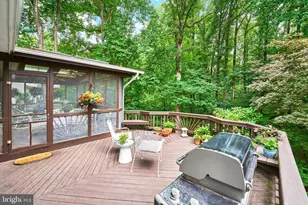 3091 Cobb Hill Ln, Oakton, VA 22124 - Photo 28