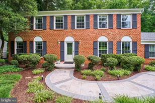3091 Cobb Hill Ln, Oakton, VA 22124 - Photo 4