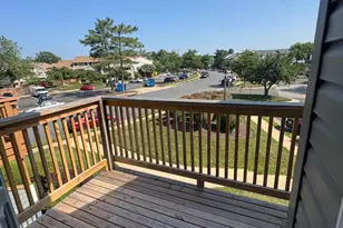 8610 Beekman Pl, Alexandria, VA 22309 - Photo 2
