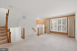 6090 Joust Ln, Alexandria, VA 22315 - Photo 6