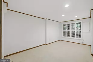 6090 Joust Ln, Alexandria, VA 22315 - Photo 28
