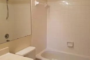 6913 Sandra Marie Cir, Alexandria, VA 22310 - Photo 16