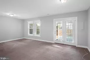 7439 Heatherfield Ln, Alexandria, VA 22315 - Photo 28