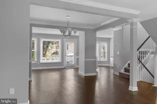 7439 Heatherfield Ln, Alexandria, VA 22315 - Photo 6