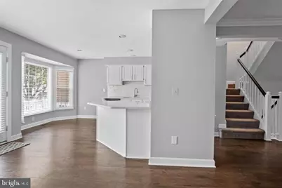 7439 Heatherfield Lane, Alexandria, VA 22315 - Photo 8