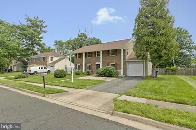 1107 Treeside Lane, Herndon, VA 20170 - Photo 2