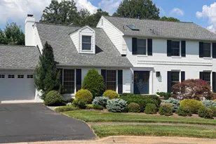 1000 Northwoods Trail, McLean, VA 22102 - Photo 2