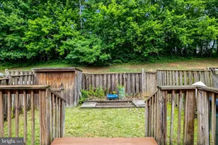 11955 Artery Dr, Fairfax, VA 22030 - Photo 36