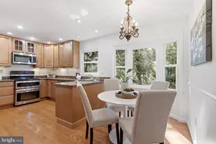 12024 Cheviot Dr, Herndon, VA 20170 - Photo 12