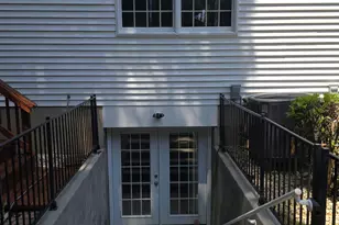9201 Beachway Ln, Springfield, VA 22153 - Photo 16