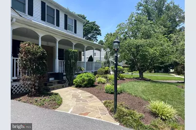 9201 Beachway Lane, Springfield, VA 22153 - Photo 4