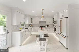 5844 Bermuda Ct, McLean, VA 22101 - Photo 8