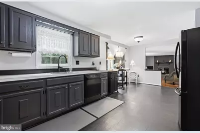 6121 Queens Brigade Court, Fairfax, VA 22030 - Photo 10