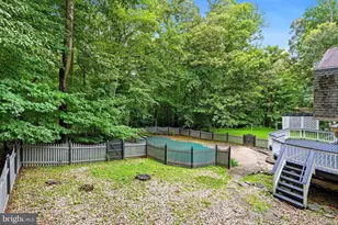 6121 Queens Brigade Ct, Fairfax, VA 22030 - Photo 26