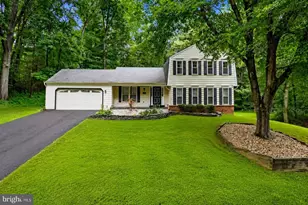 6121 Queens Brigade Ct, Fairfax, VA 22030 - Photo 1