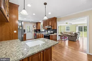14917 Compton Rd, Centreville, VA 20121 - Photo 16