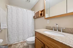 14917 Compton Rd, Centreville, VA 20121 - Photo 26