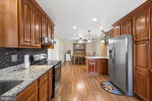 14917 Compton Rd, Centreville, VA 20121 - Photo 12