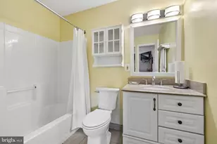 14917 Compton Rd, Centreville, VA 20121 - Photo 32