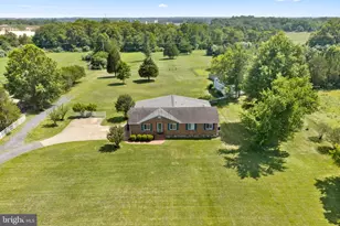 14917 Compton Rd, Centreville, VA 20121 - Photo 2