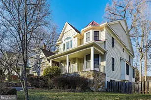 5922 Chesterbrook Rd, McLean, VA 22101 - Photo 4