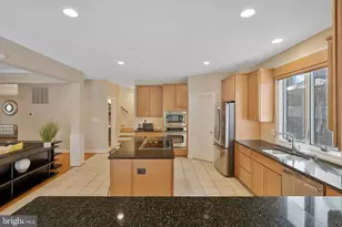 5922 Chesterbrook Rd, McLean, VA 22101 - Photo 32