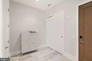 7887 Jones Branch Dr, McLean, VA 22102 - Photo 10